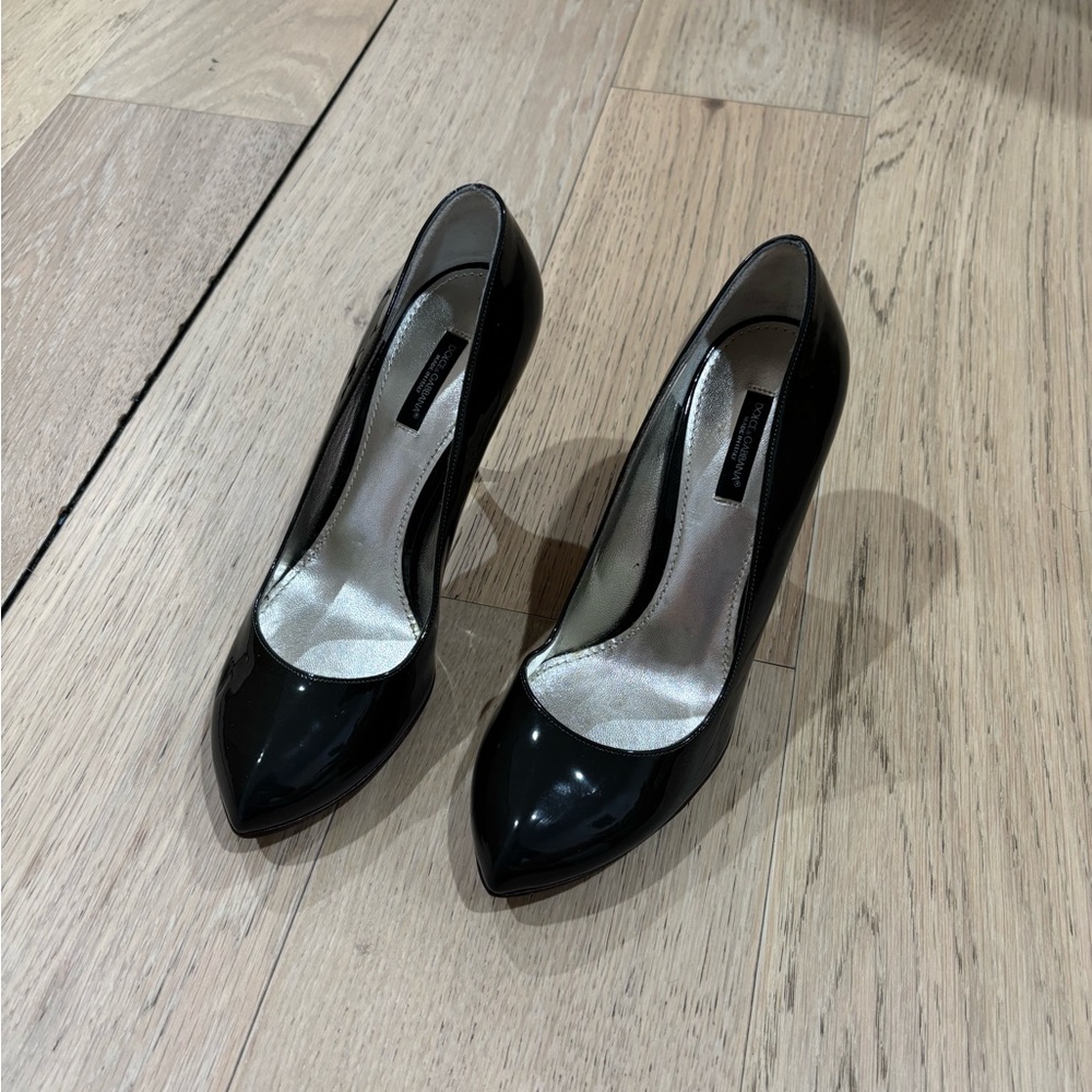 NWOT Dolce & Gabbana Black/Grey Patent Heels